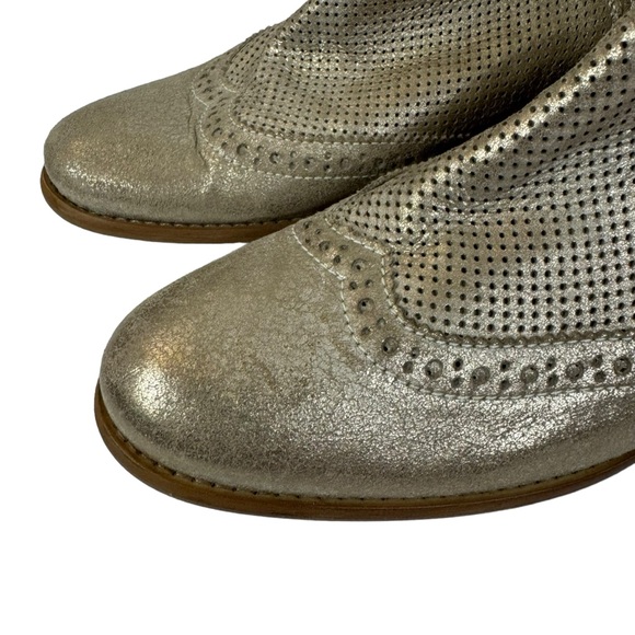 Sundance Booties Boots Metallic Gold Wingtip Size 38 - Picture 12 of 16